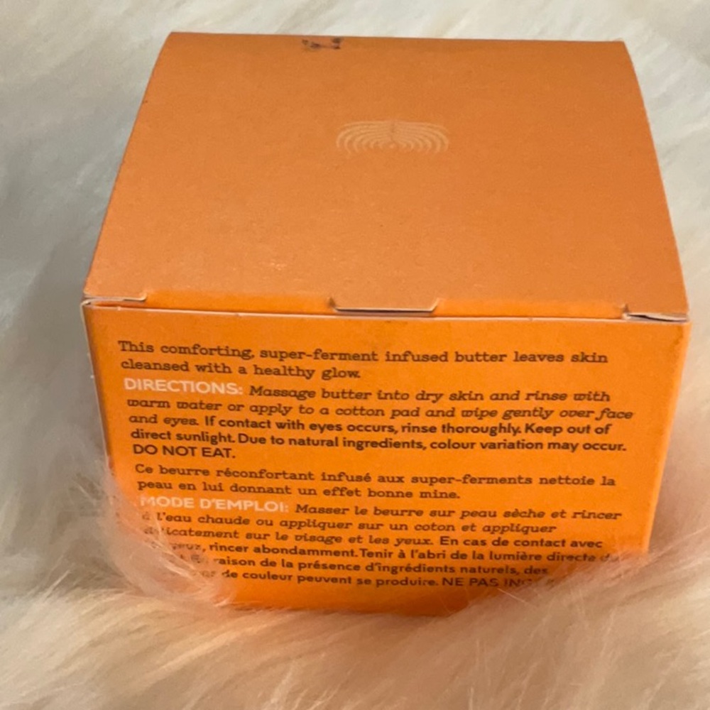 ELEMIS Superfood AHA Glow Cleansing Butter in Orange Jar - Picture 3 of 4